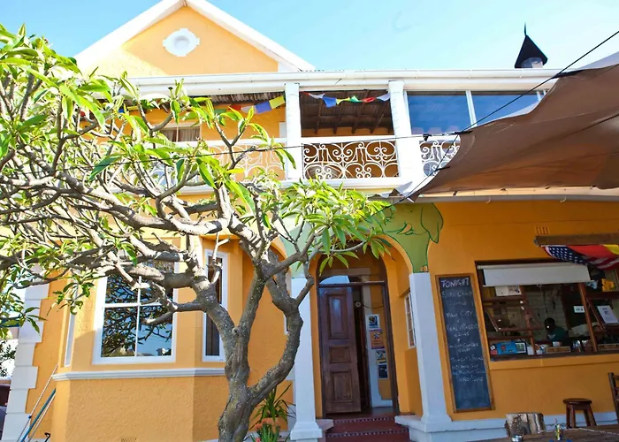 Green Elephant Backpackers